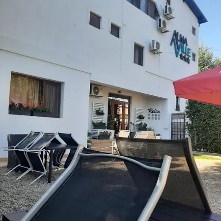 Almaville Mamaia ゲストハウス 3*