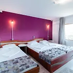 Almaville Mamaia Gæstehus 3*