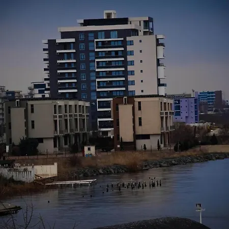Almaville Mamaia Guest house