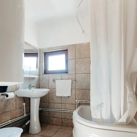 Almaville Mamaia Πανσιόν Năvodari