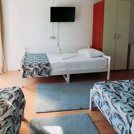 Almaville Mamaia