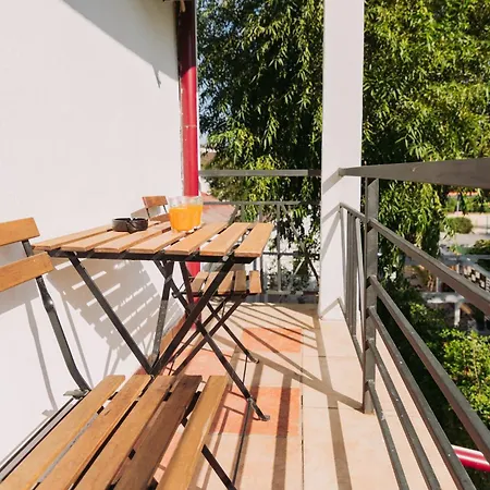 Πανσιόν Almaville Mamaia 3*