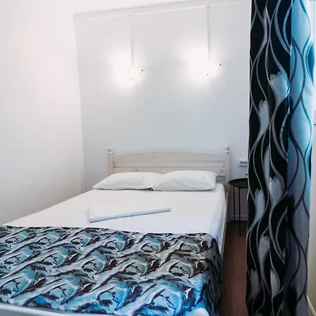 Almaville Mamaia Guest house 3*