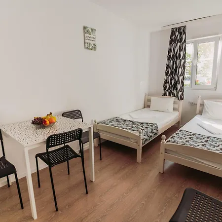 Almaville Mamaia