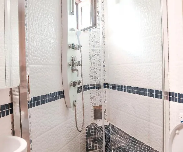 Maison d'hôtes Almaville Mamaia 3*